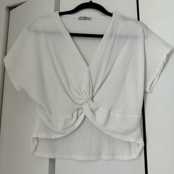 Zara White Knotted Top - Picture 1 of 1